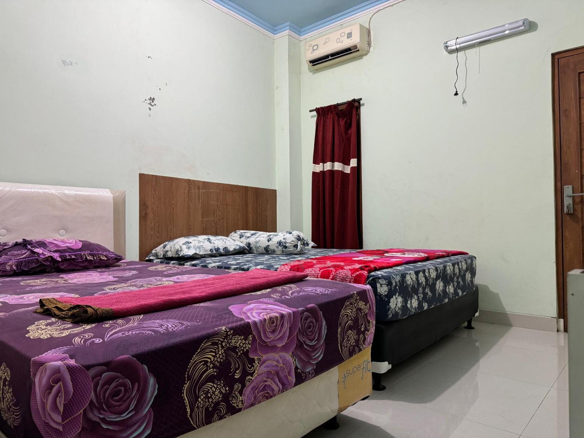 Jogja Classic Homestay Syariah Джок'якарта Екстер'єр фото