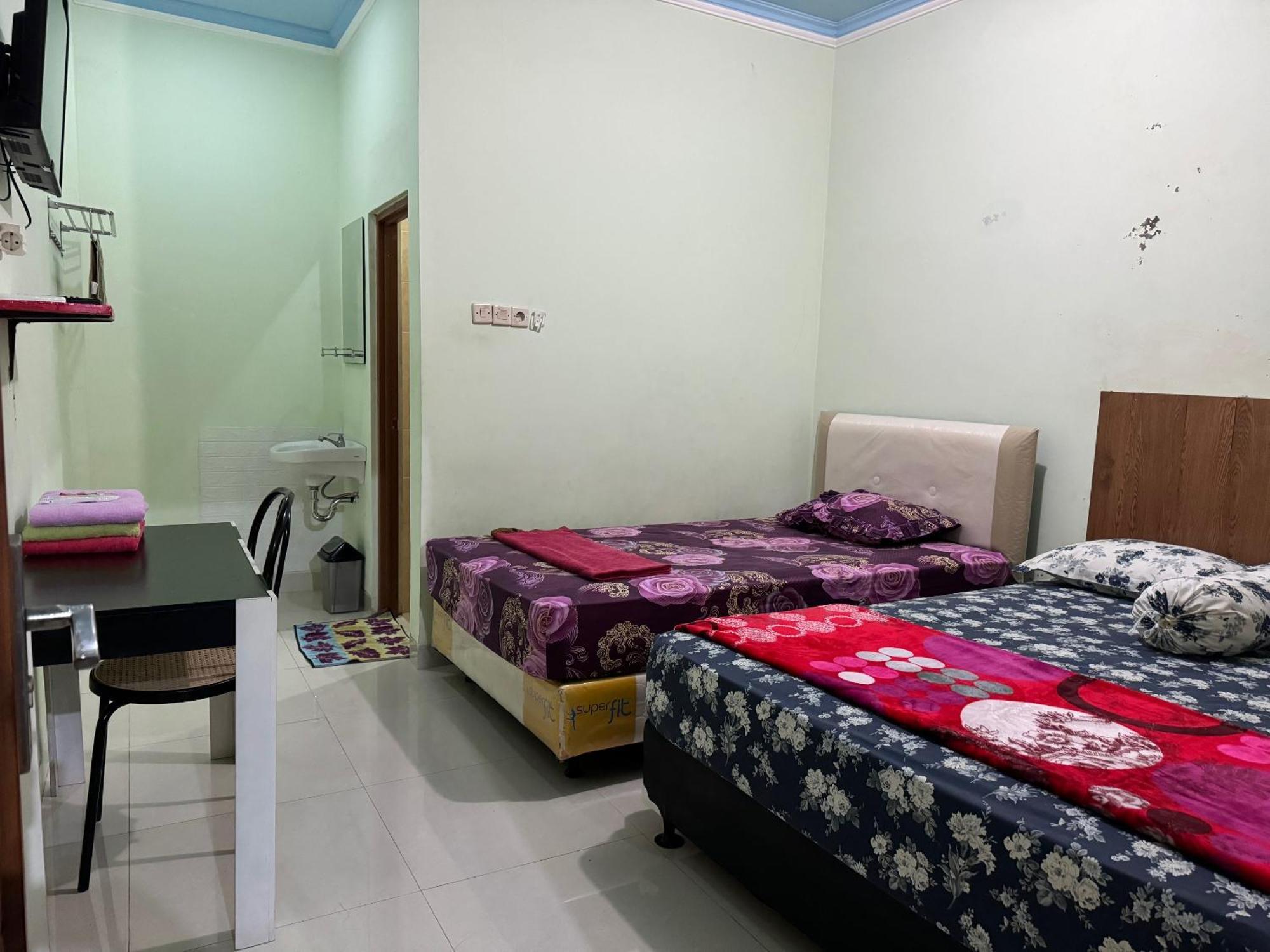 Jogja Classic Homestay Syariah Джок'якарта Екстер'єр фото