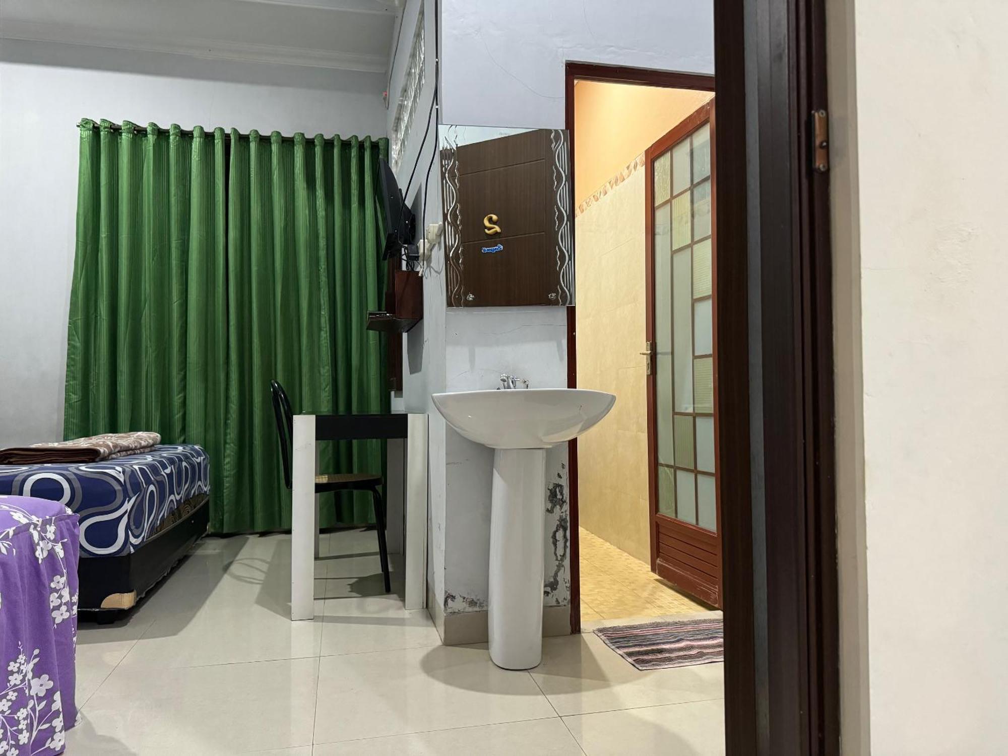 Jogja Classic Homestay Syariah Джок'якарта Екстер'єр фото