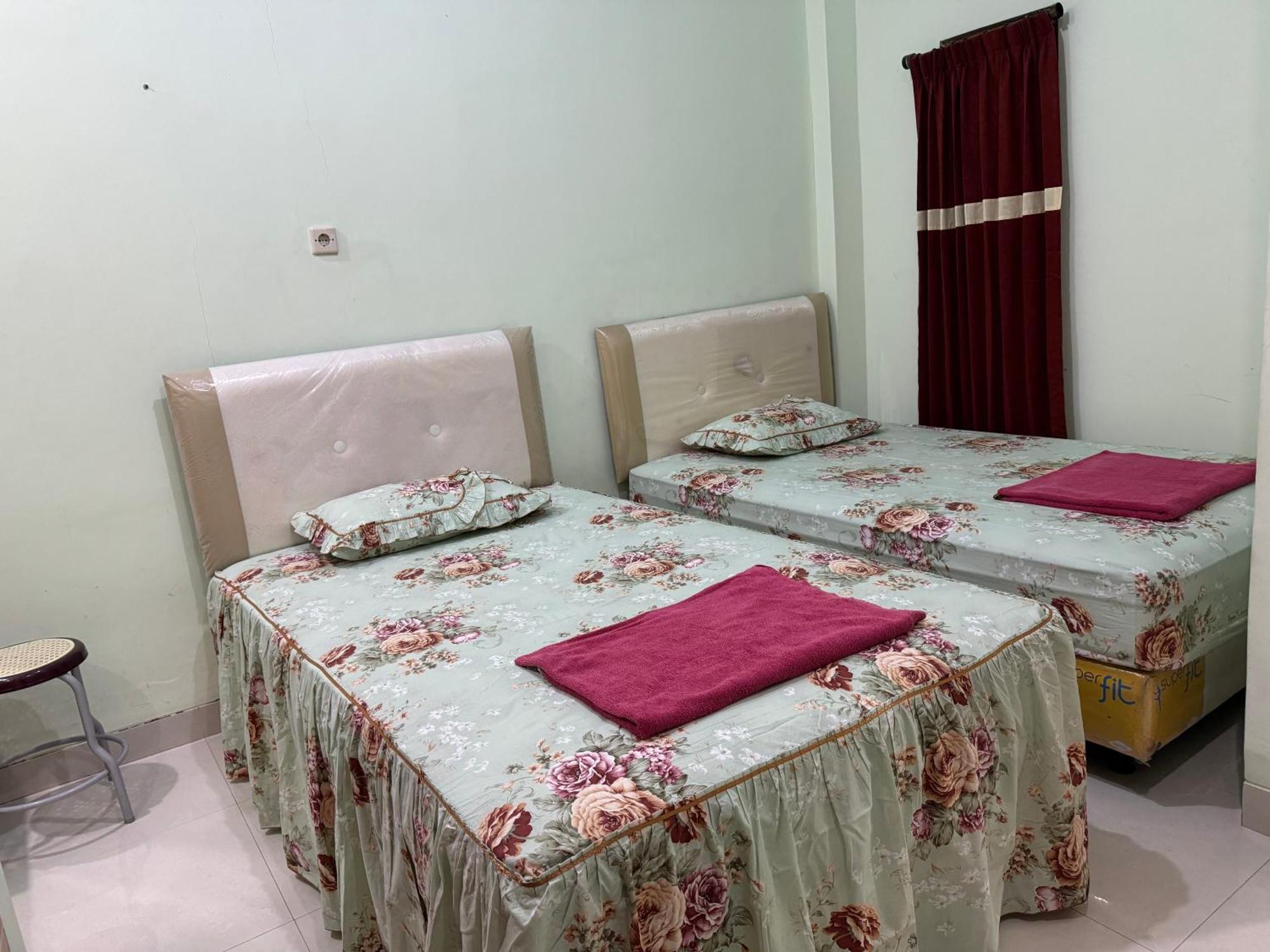 Jogja Classic Homestay Syariah Джок'якарта Екстер'єр фото