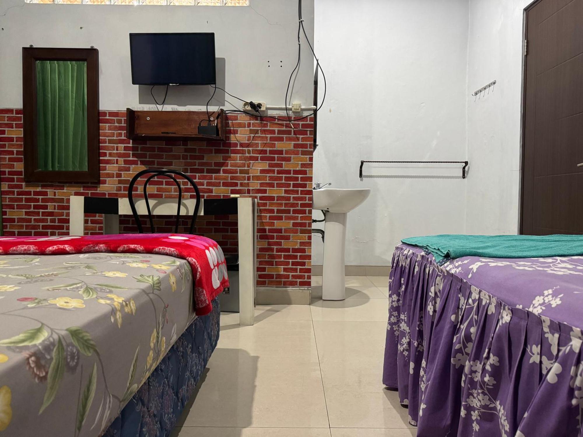 Jogja Classic Homestay Syariah Джок'якарта Екстер'єр фото